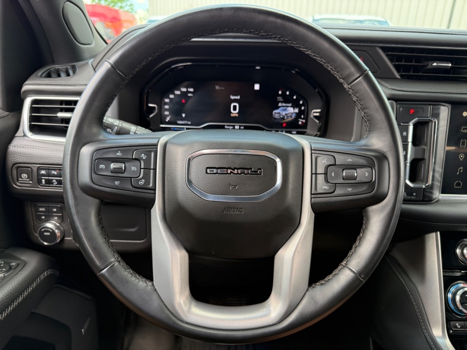 2023 GMC Yukon 4WD Denali, 39800, Photo