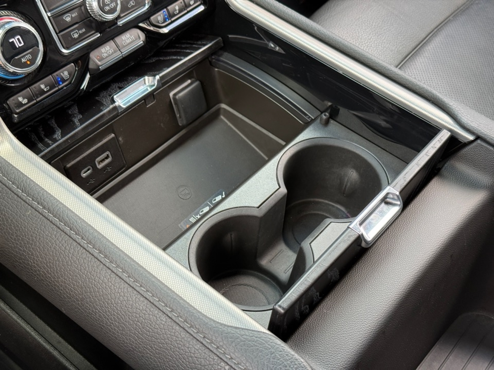 2023 GMC Yukon 4WD Denali, 39800, Photo