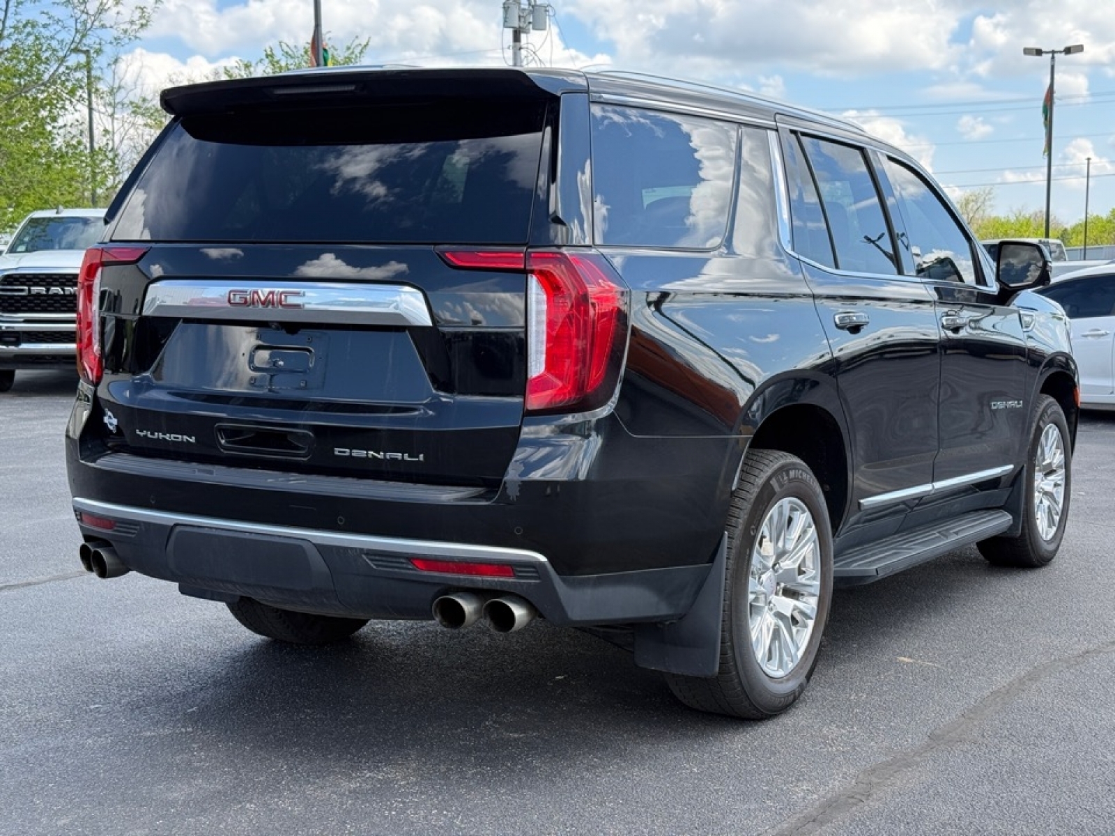 2023 GMC Yukon 4WD Denali, 39800, Photo