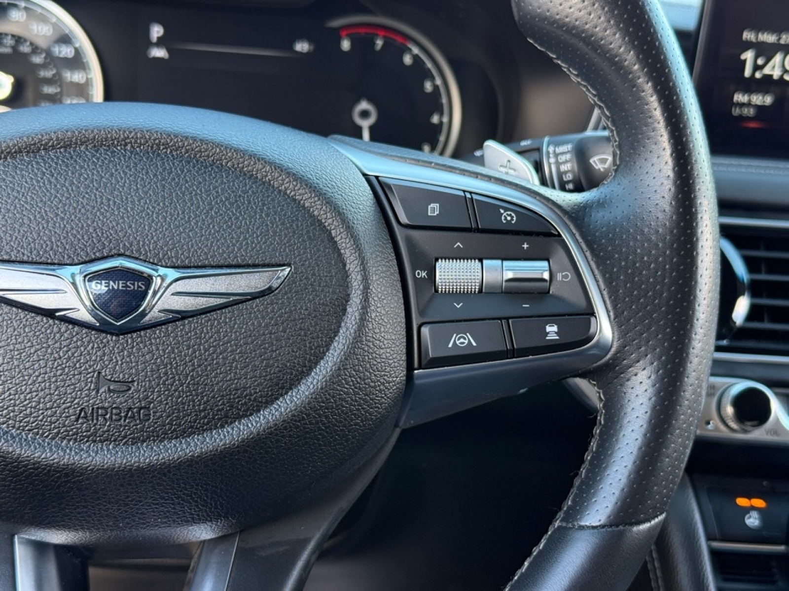 2023 Genesis G70 2.0T AWD, 39698, Photo