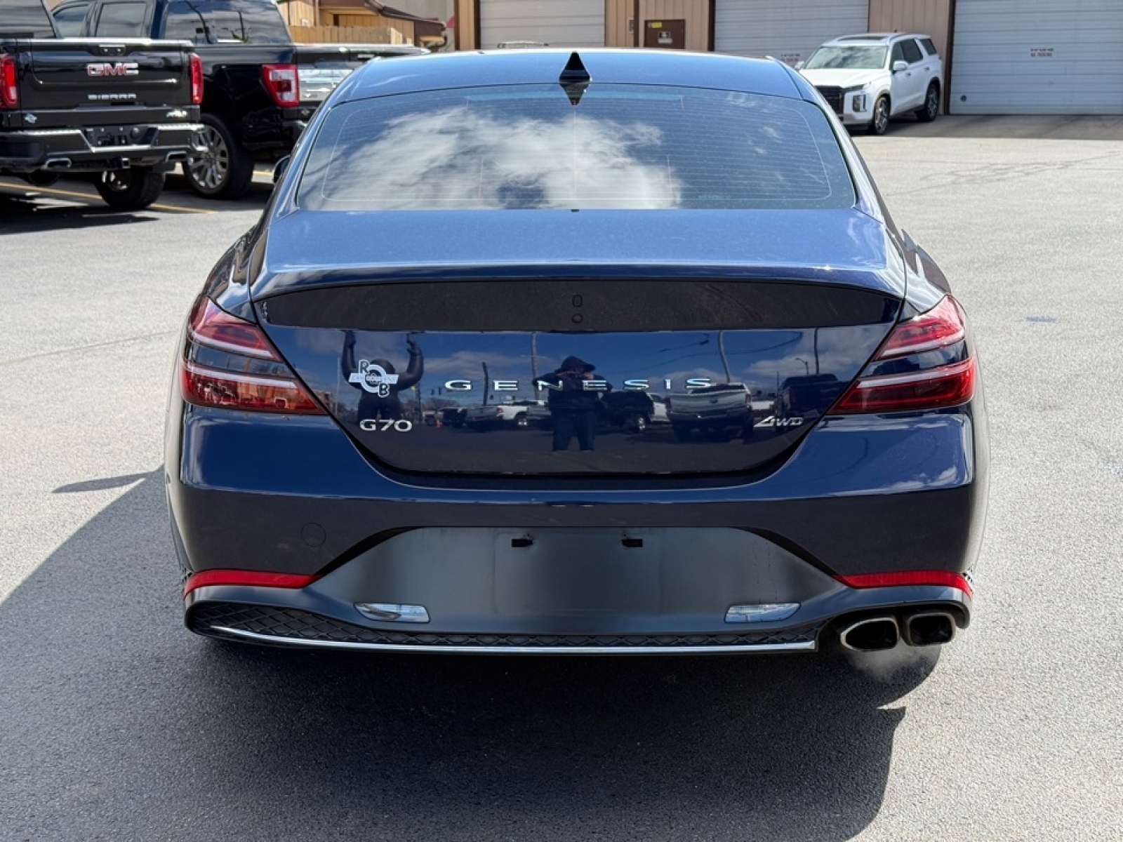 2023 Genesis G70 2.0T AWD, 39698, Photo