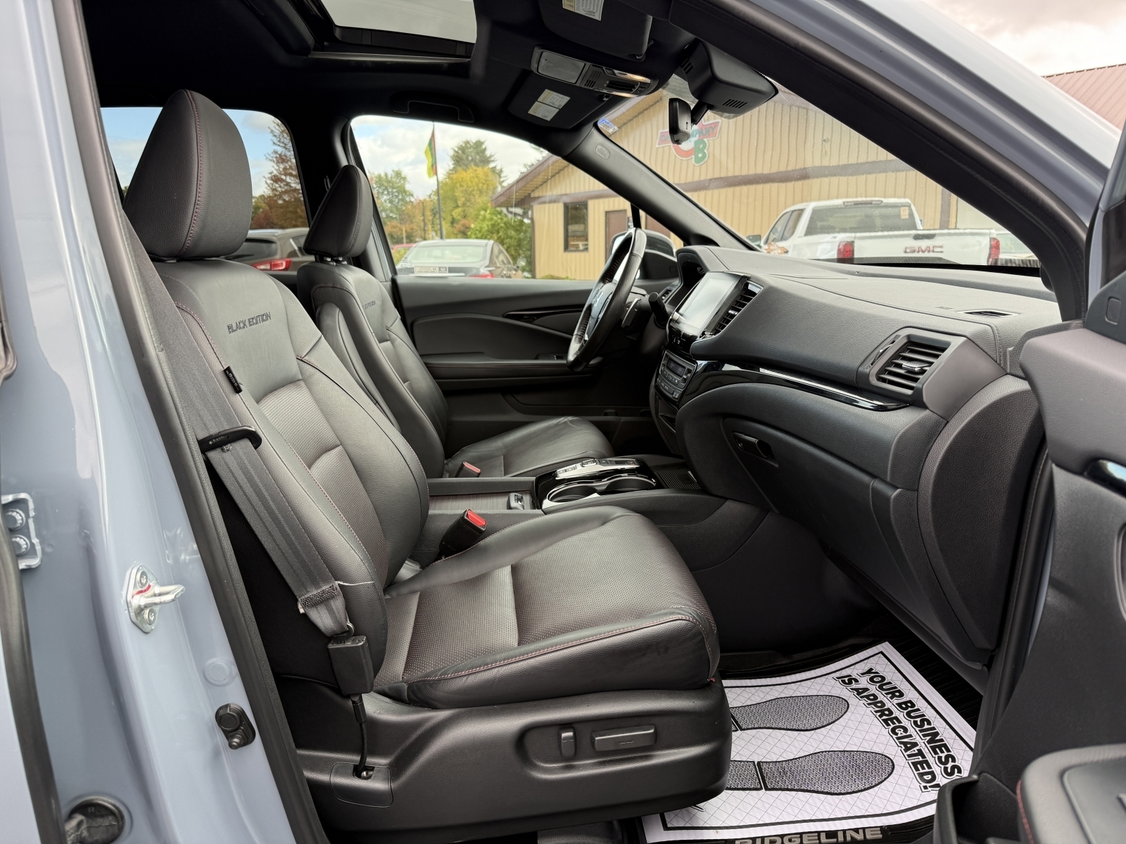 2023 Honda Ridgeline Black Edition, 39053, Photo