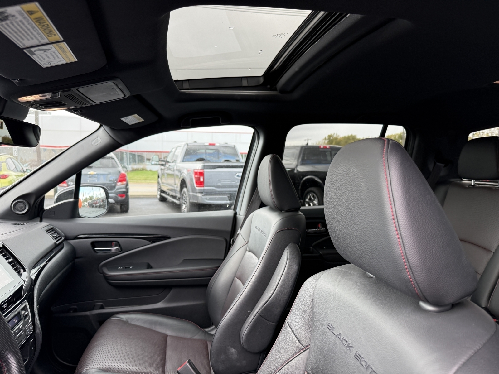 2023 Honda Ridgeline Black Edition, 39053, Photo