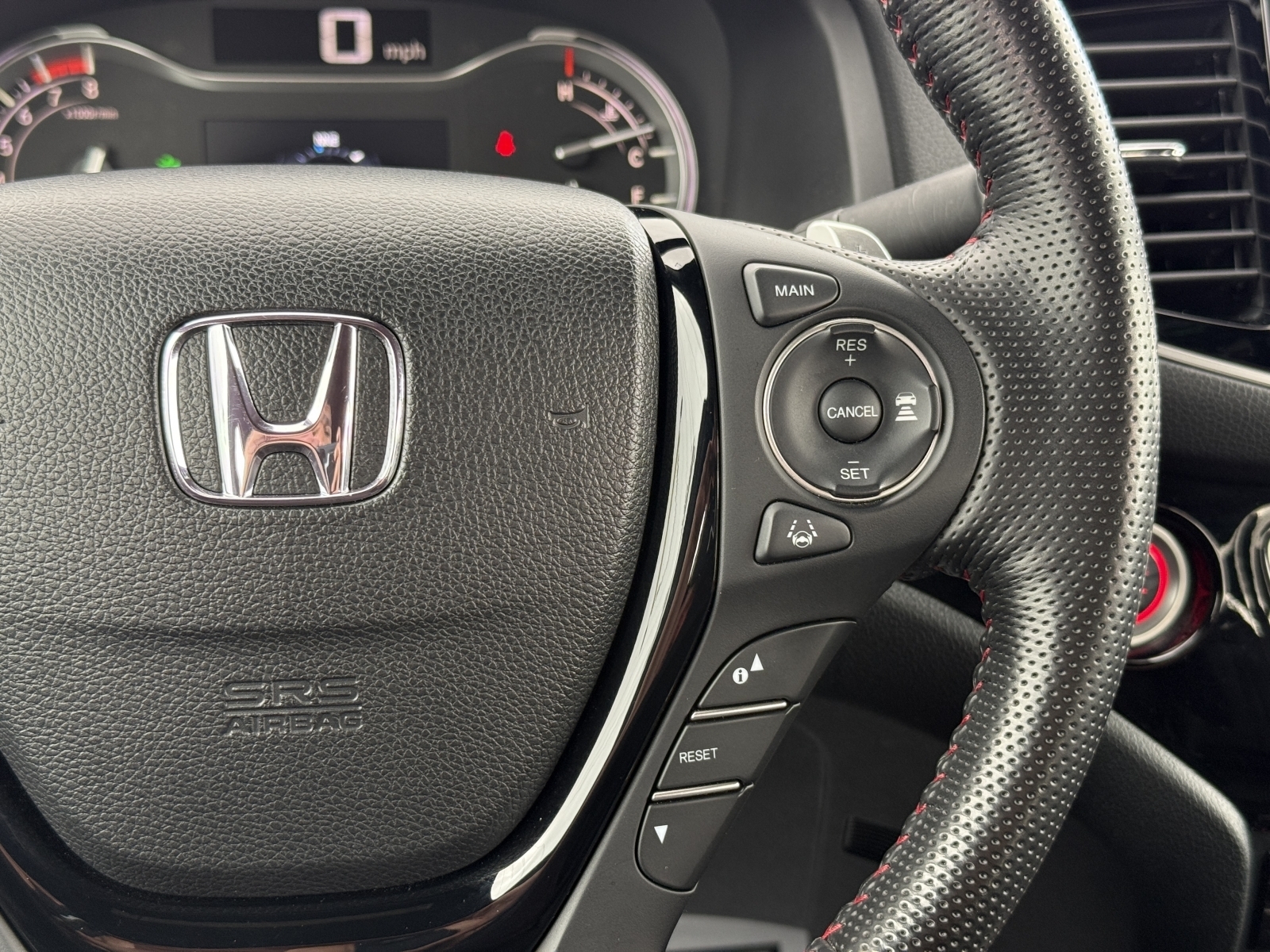 2023 Honda Ridgeline Black Edition, 39053, Photo