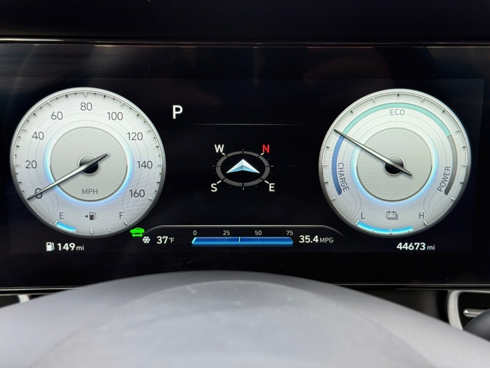 2023 Hyundai Elantra Hybrid Limited, 39245, Photo