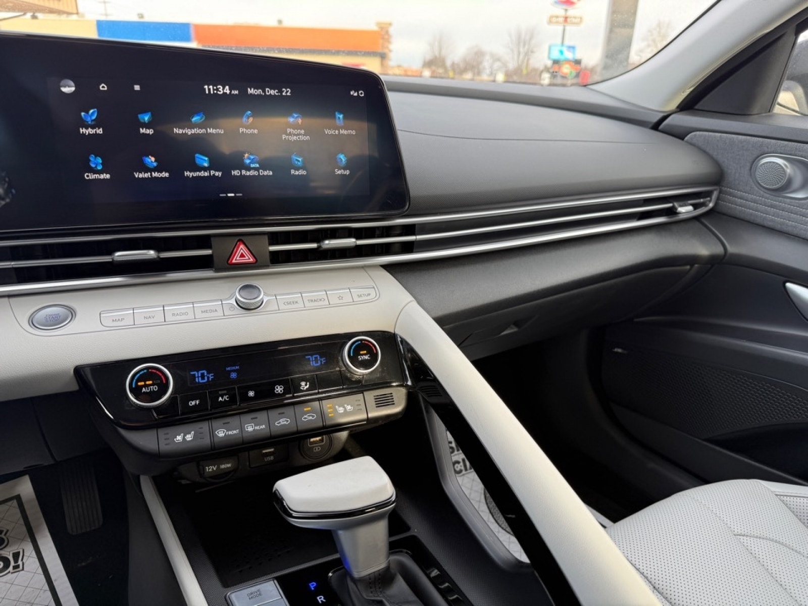 2023 Hyundai Elantra Hybrid Limited, 39245, Photo