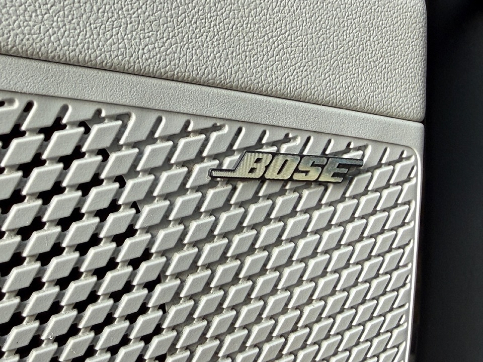 2023 Hyundai Elantra Hybrid Limited, 39245, Photo