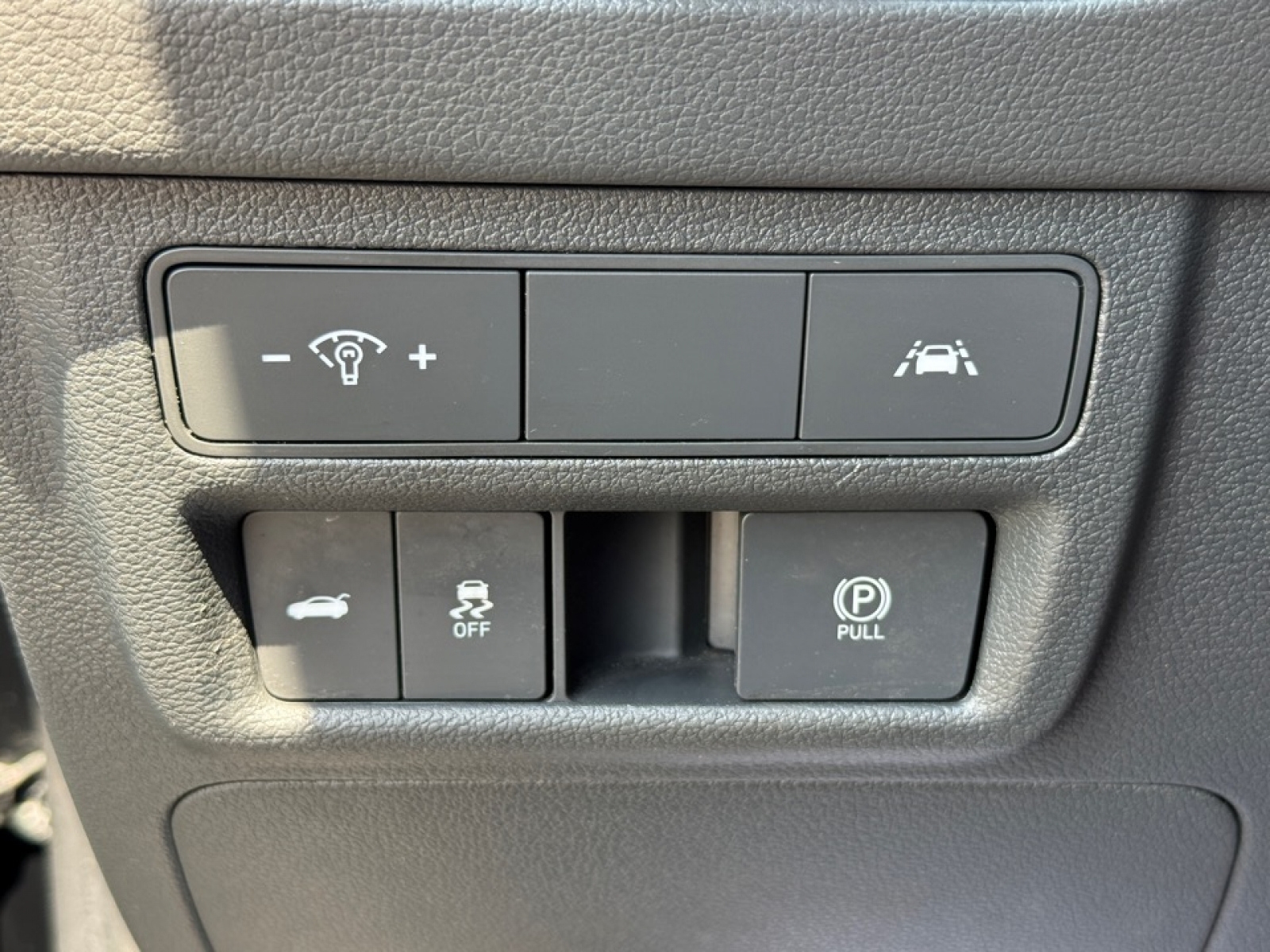 2023 Hyundai Sonata SEL Plus, 39582, Photo