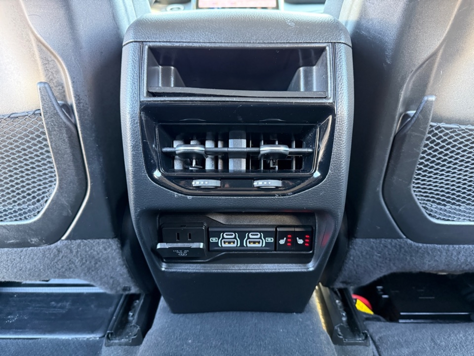 2023 Jeep Grand Cherokee Limited, 39688, Photo