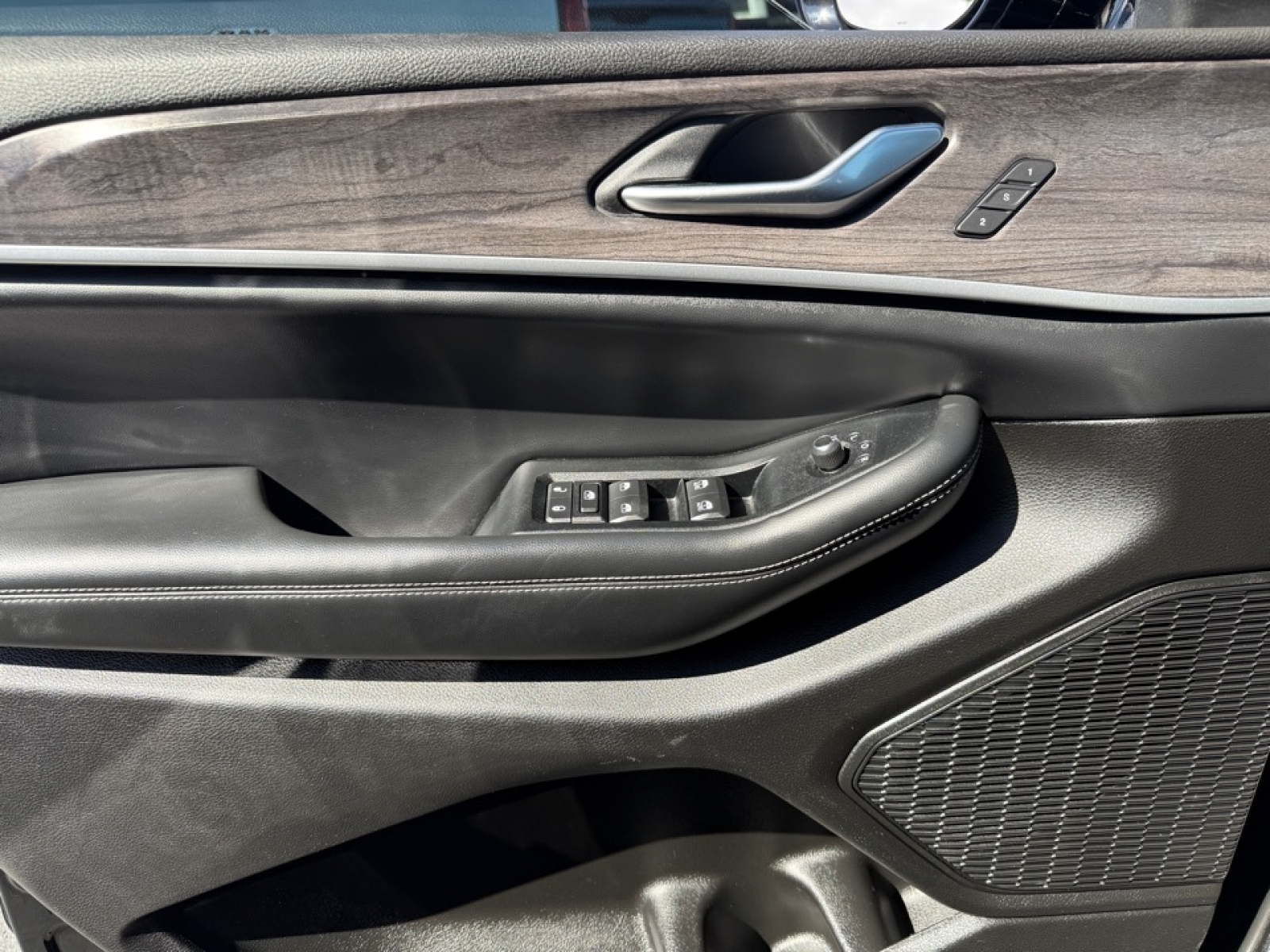 2023 Jeep Grand Cherokee Limited, 39688, Photo