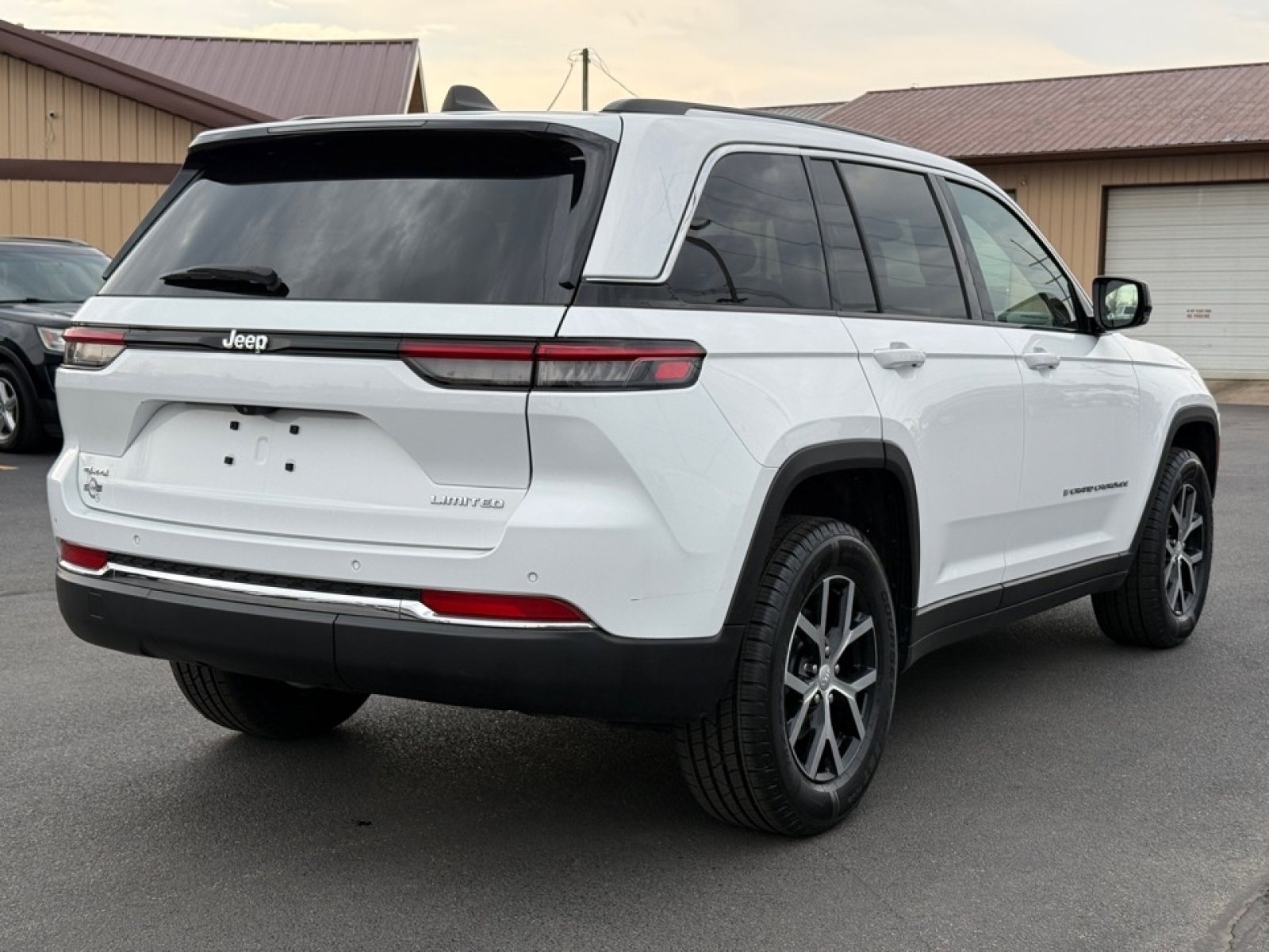 2023 Jeep Grand Cherokee Limited 4x4, 39689, Photo