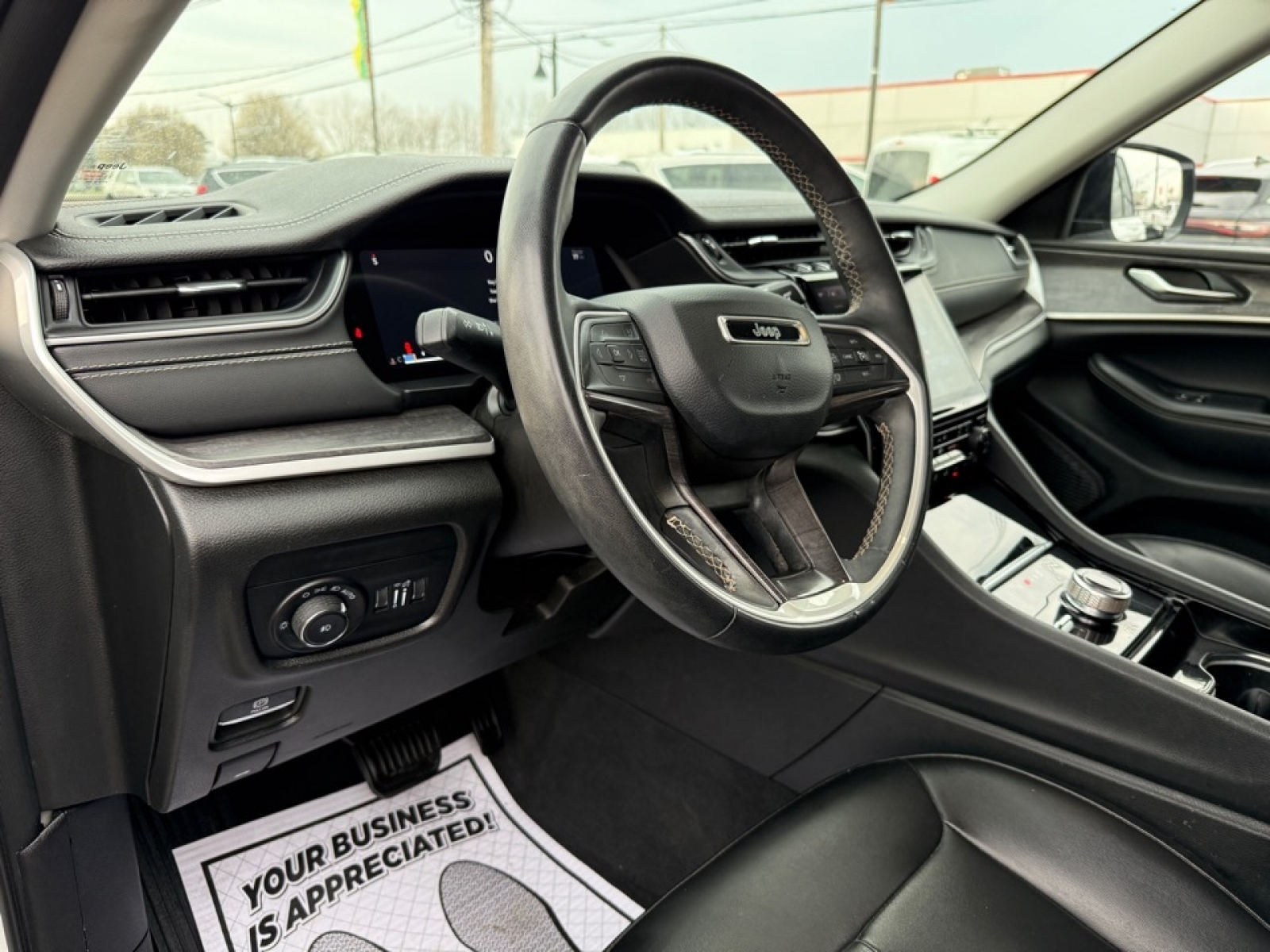 2023 Jeep Grand Cherokee Limited 4x4, 39689, Photo