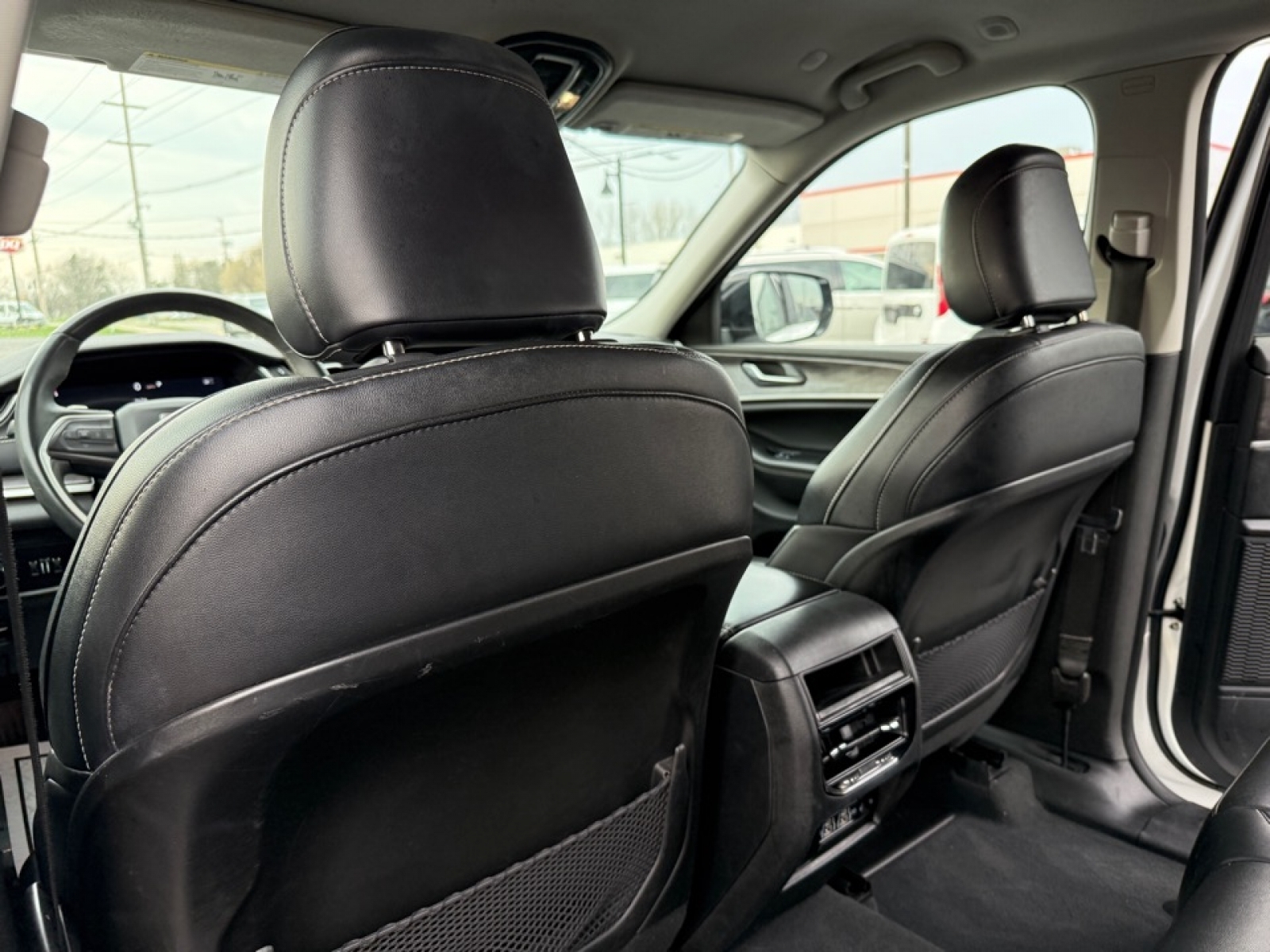 2023 Jeep Grand Cherokee Limited 4x4, 39689, Photo