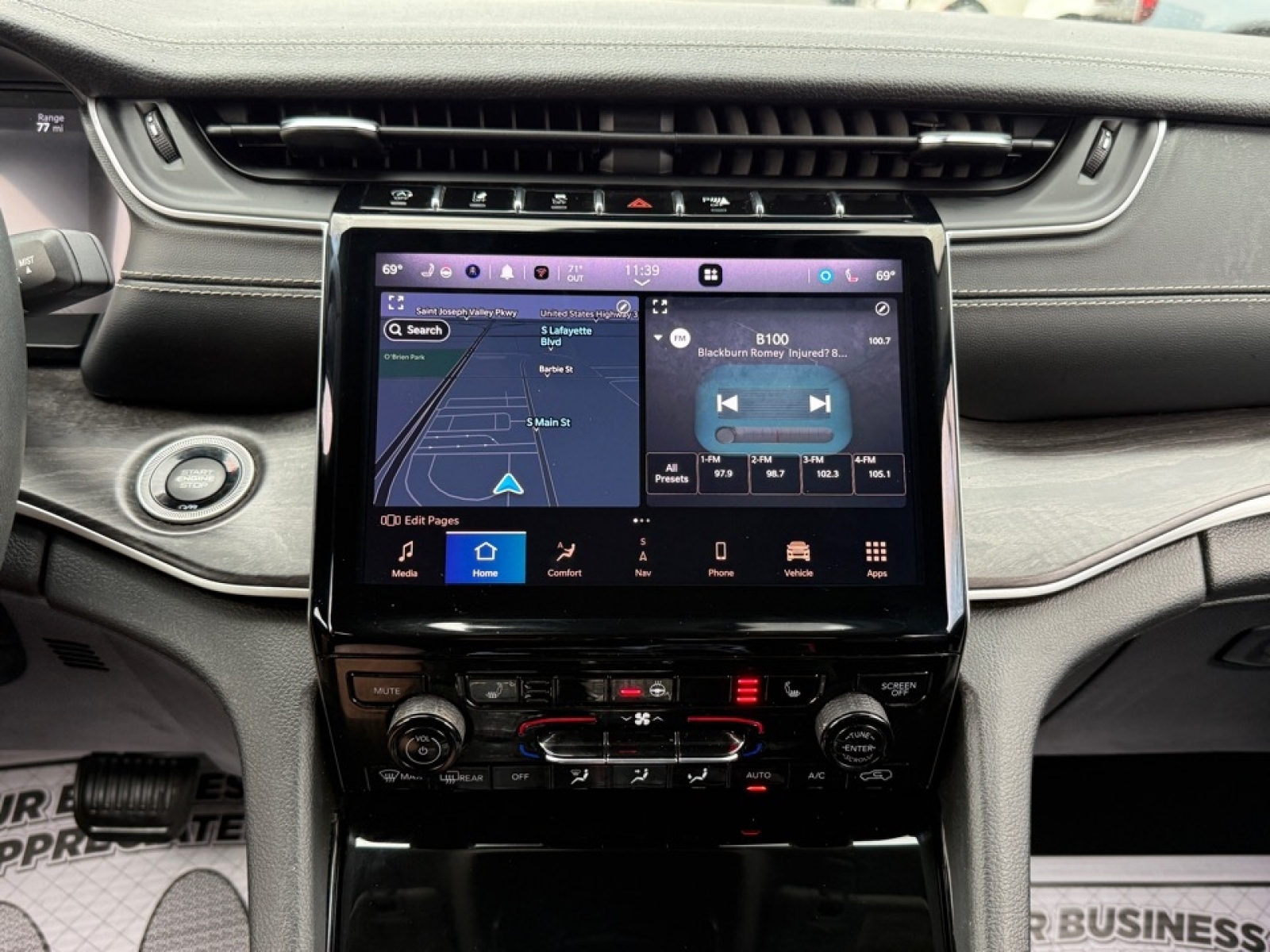 2023 Jeep Grand Cherokee Limited 4x4, 39689, Photo