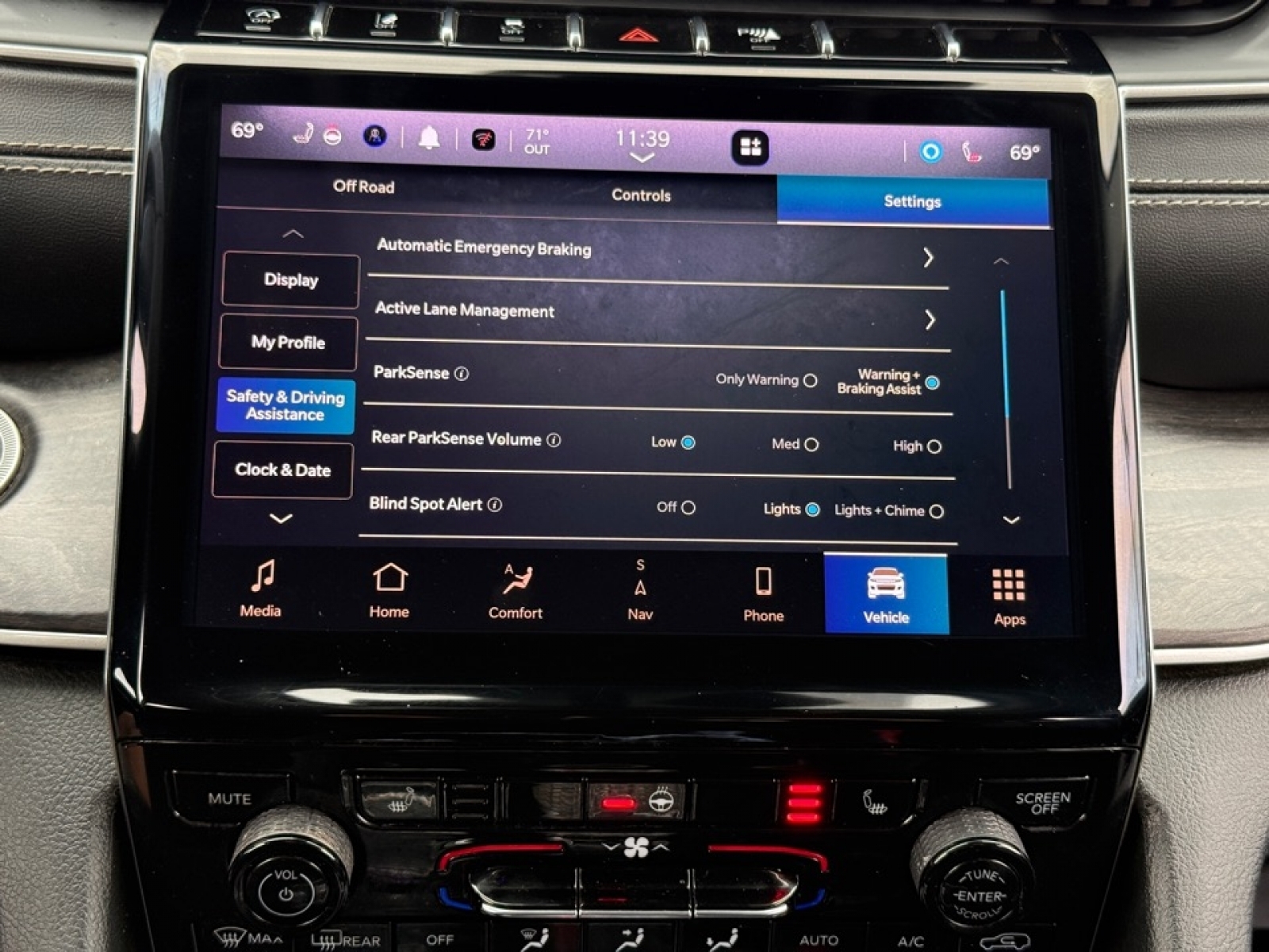 2023 Jeep Grand Cherokee Limited 4x4, 39689, Photo