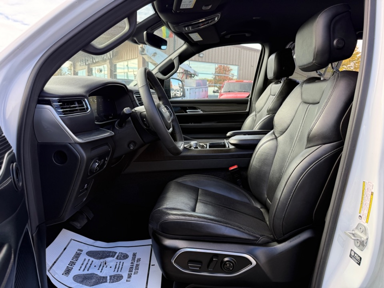 2023 Jeep Wagoneer L Series III 4x4, 39095, Photo