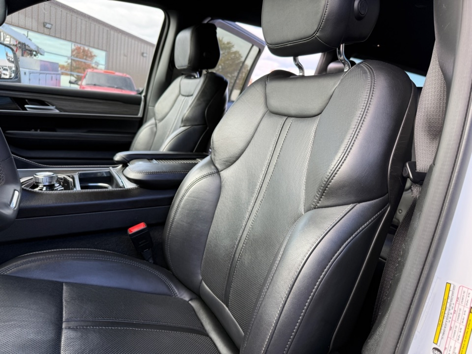 2023 Jeep Wagoneer L Series III 4x4, 39095, Photo