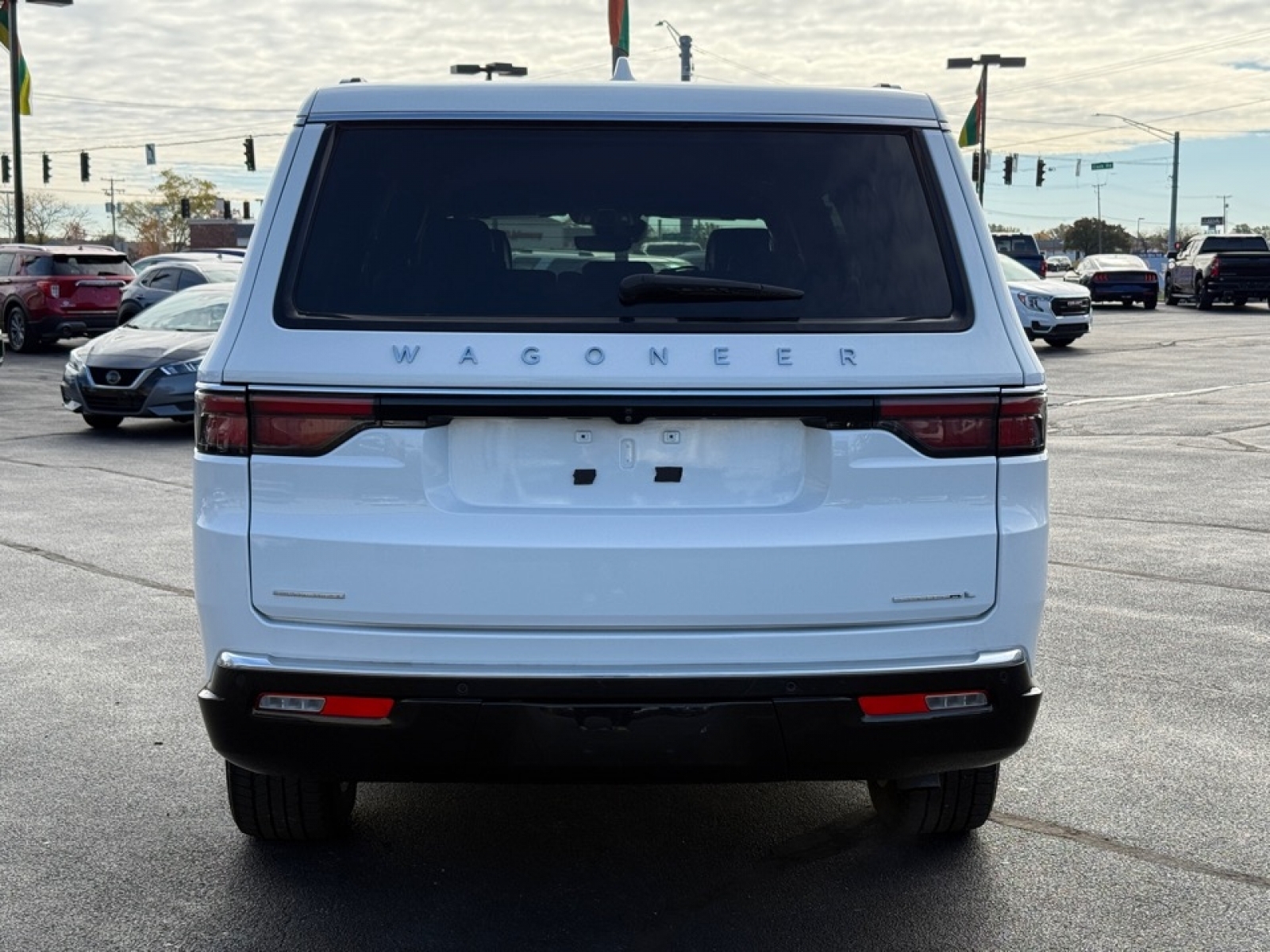 2023 Jeep Wagoneer L Series III 4x4, 39095, Photo