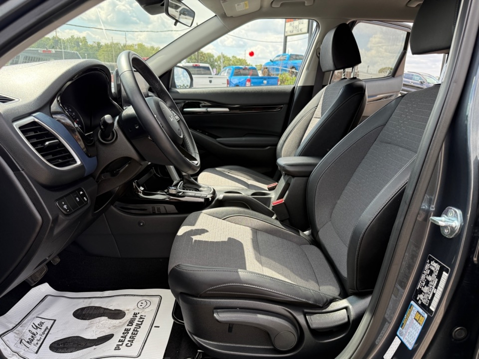 2023 Kia Seltos S photo 8