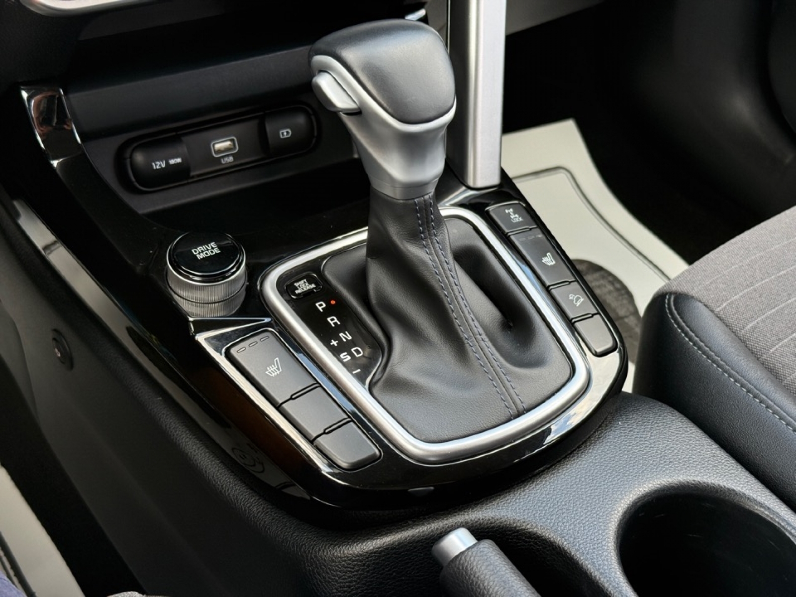 2023 Kia Seltos S photo 28