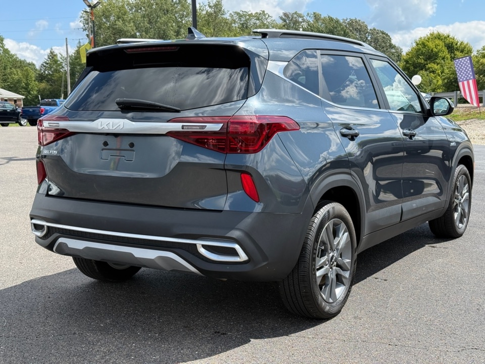 2023 Kia Seltos S photo 6