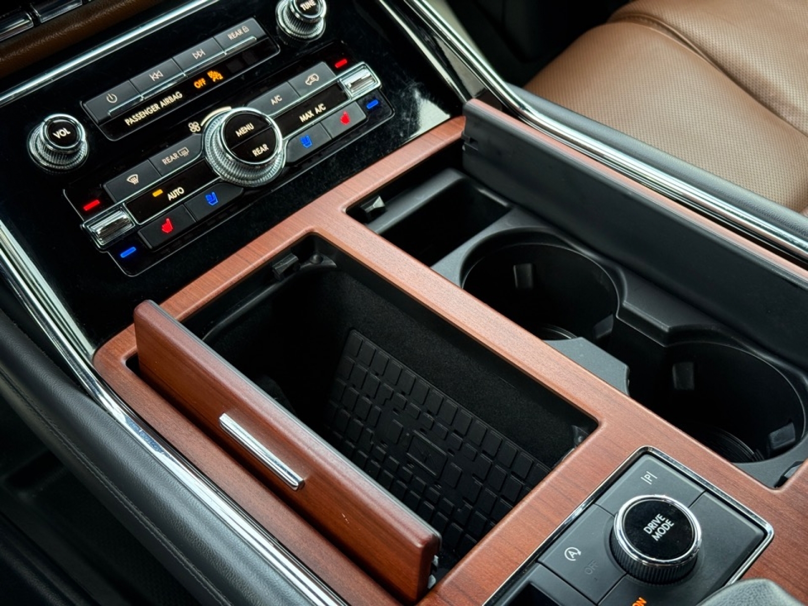 2023 Lincoln Navigator L Reserve, 39302, Photo