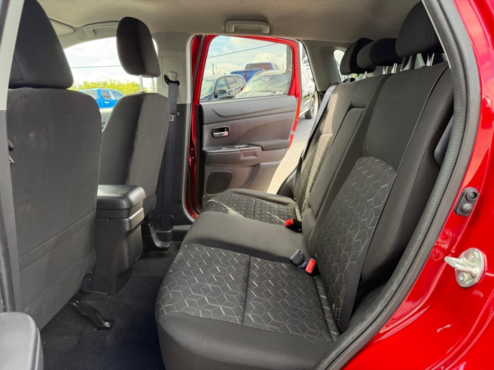 2023 Mitsubishi Outlander Sport 2.0 ES AWC, 38610, Photo