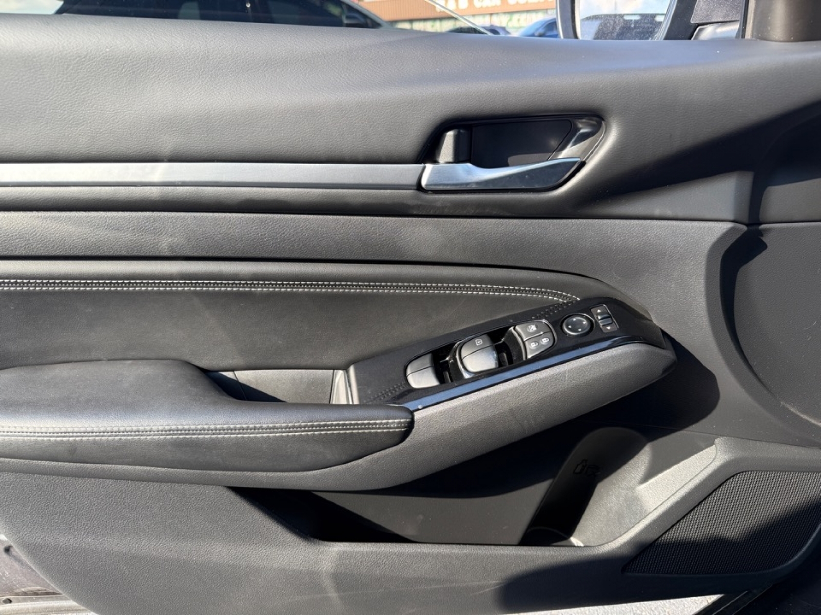 2023 Nissan Altima SV Intelligent AWD, 39012, Photo