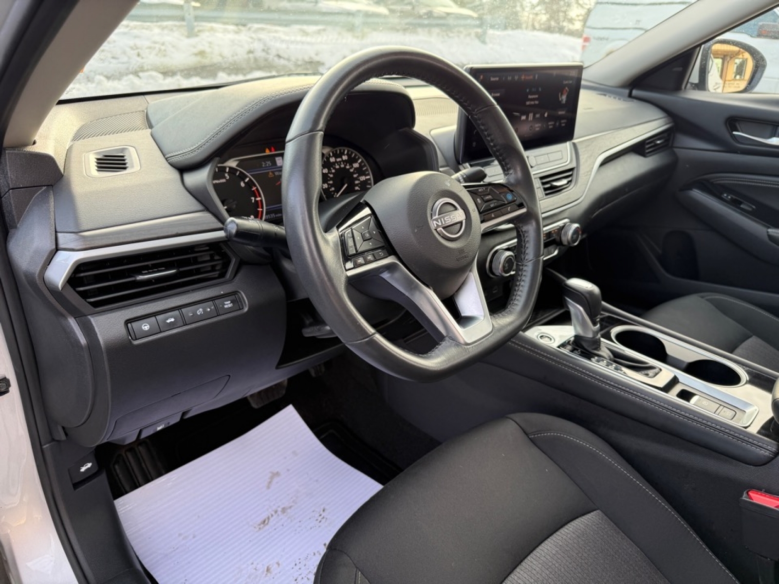 2023 Nissan Altima SV Intelligent AWD, 39256, Photo