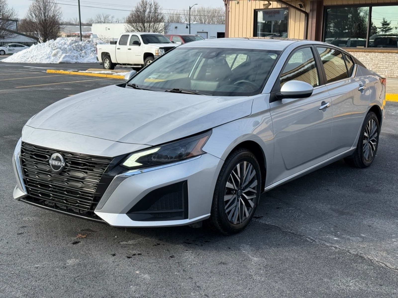2023 Nissan Altima SV Intelligent AWD, 39256, Photo
