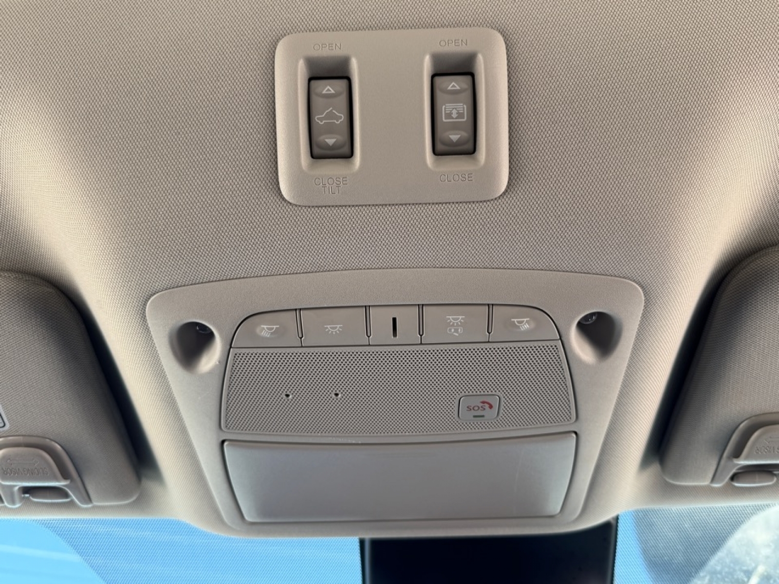 2023 Nissan Murano Platinum Intelligent AWD, 38388, Photo