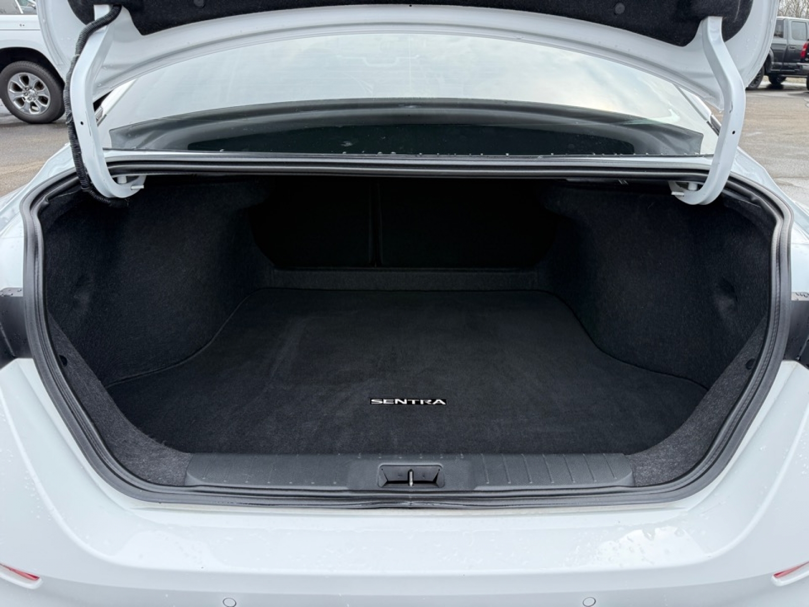 2023 Nissan Sentra SV Xtronic CVT, 39546, Photo