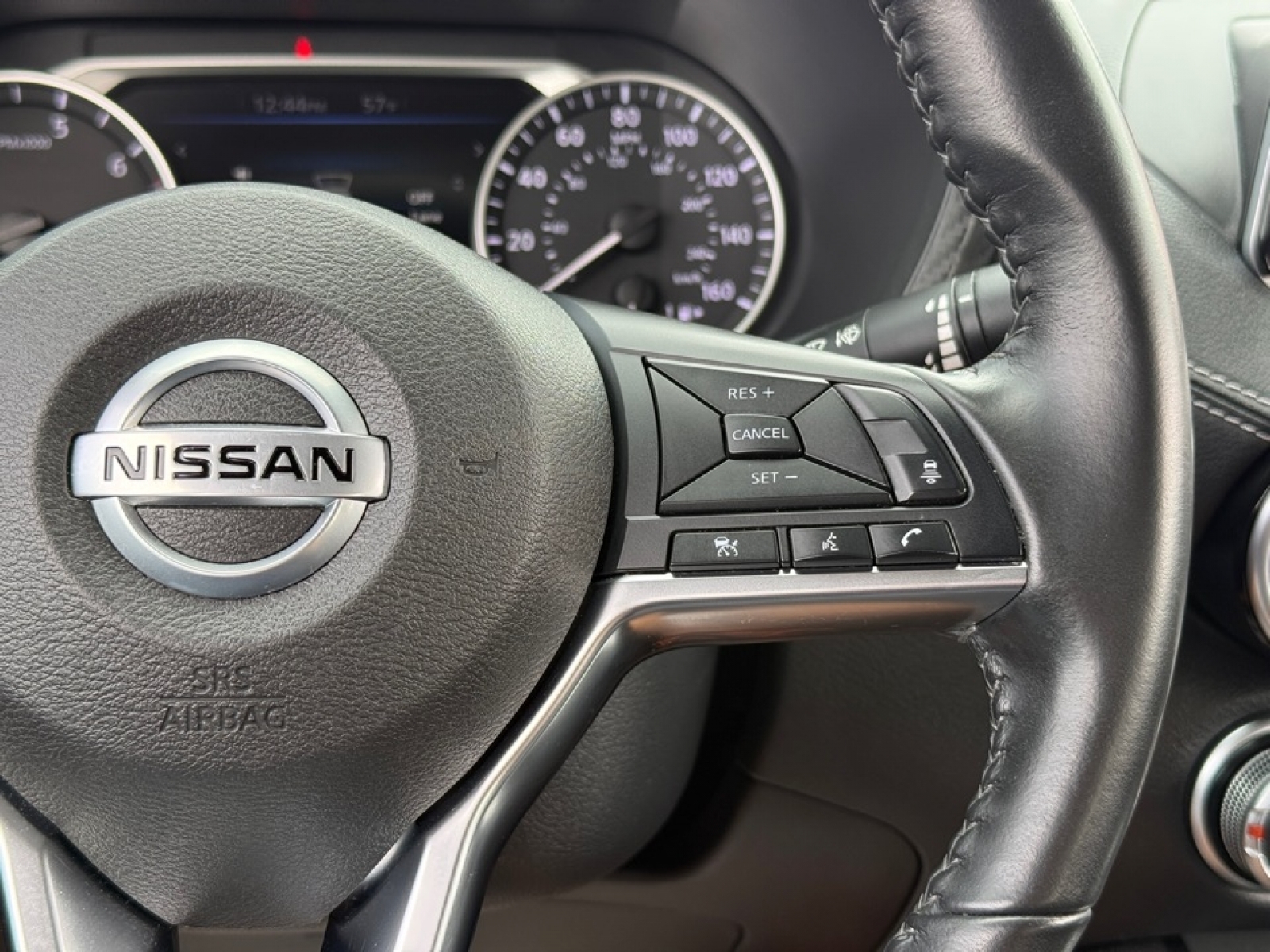 2023 Nissan Sentra SV Xtronic CVT, 39546, Photo