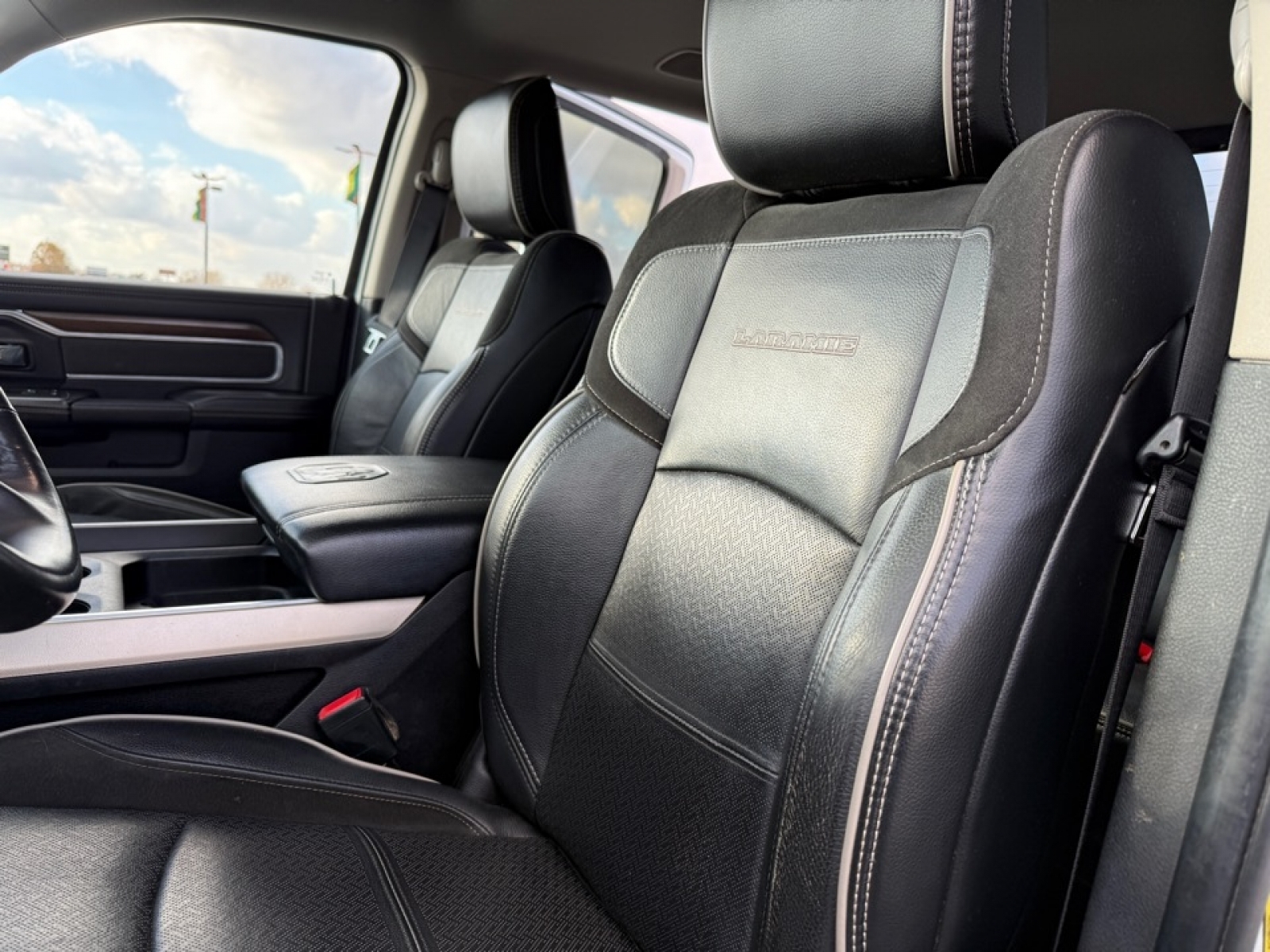 2023 Ram 2500 Laramie Crew Cab 4x4 6'4