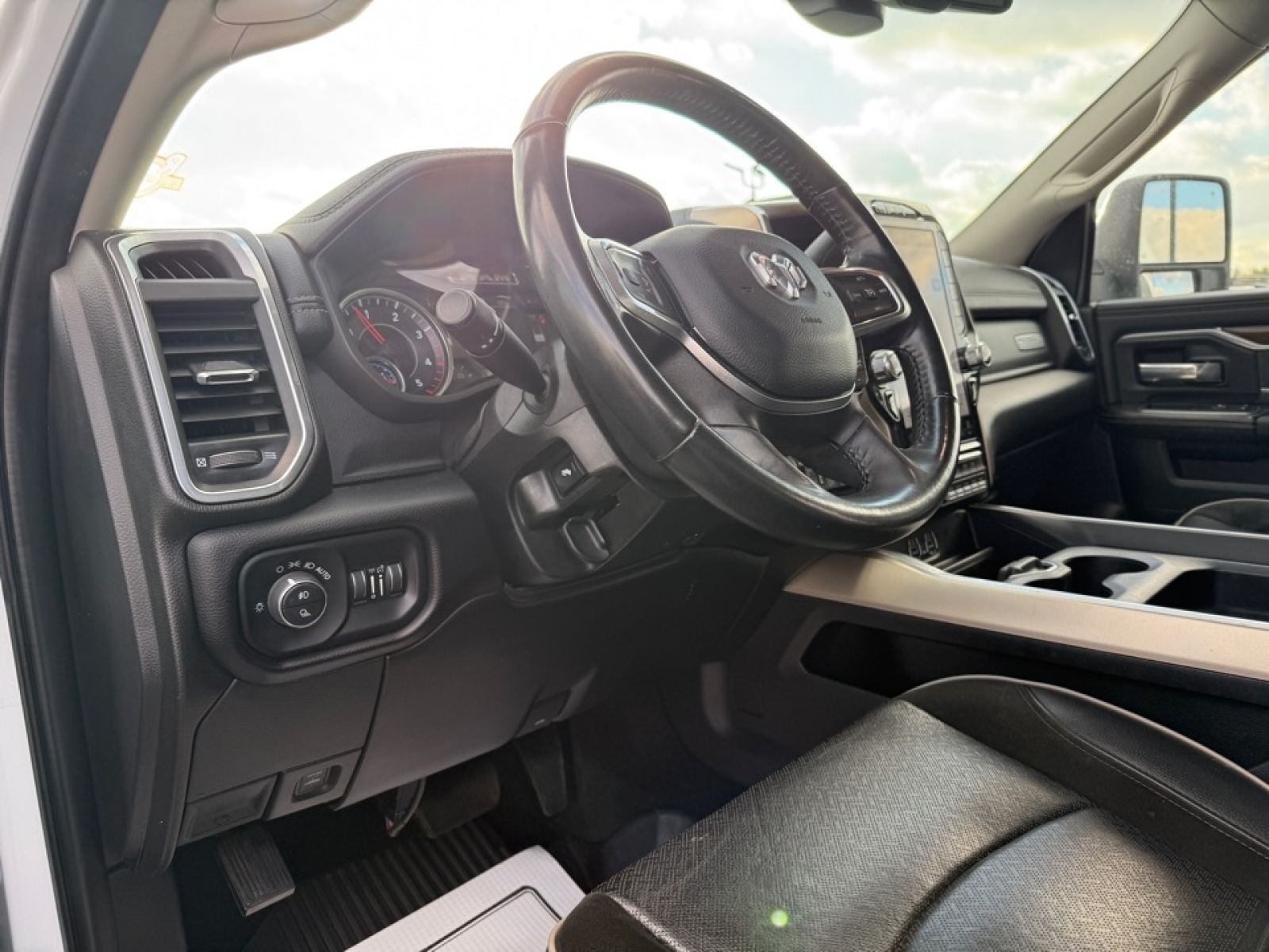 2023 Ram 2500 Laramie Crew Cab 4x4 6'4