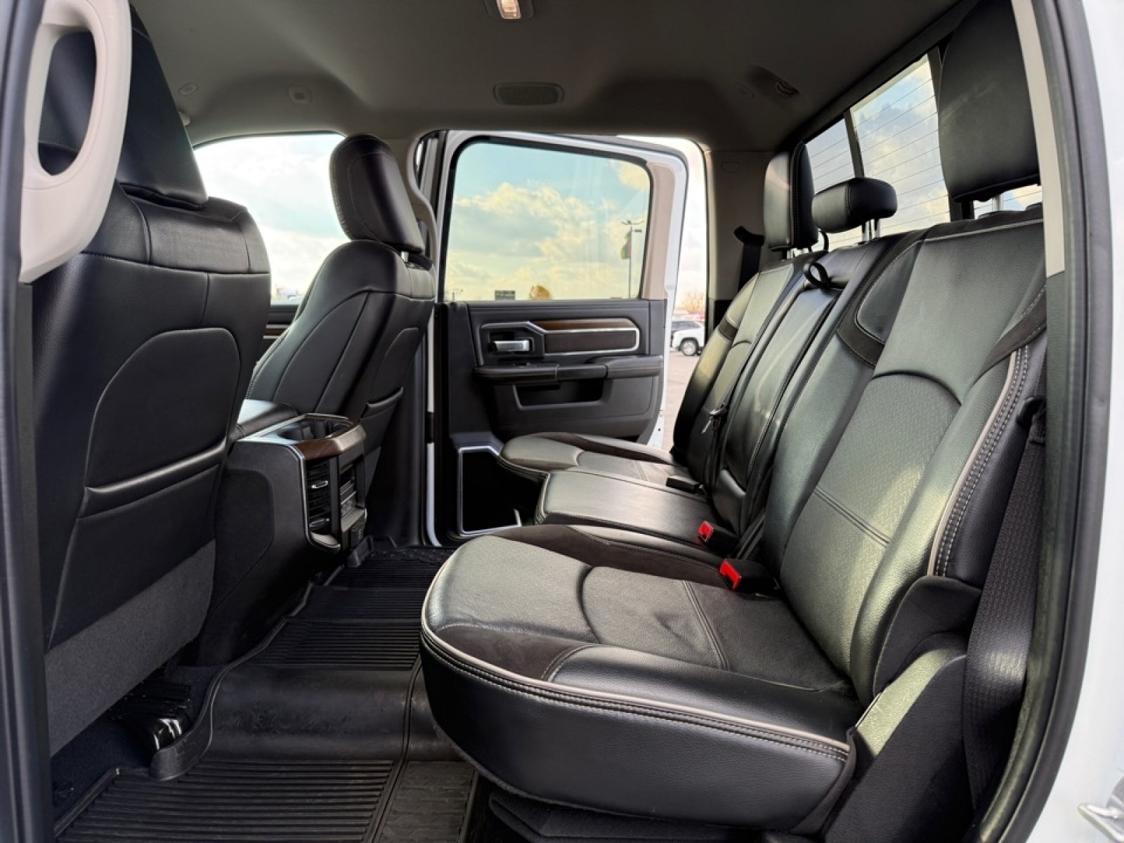 2023 Ram 2500 Laramie Crew Cab 4x4 6'4