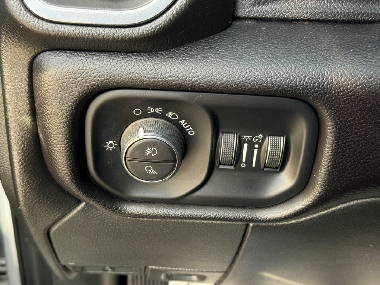 2023 Ram 2500 Laramie Crew Cab 4x4 6'4