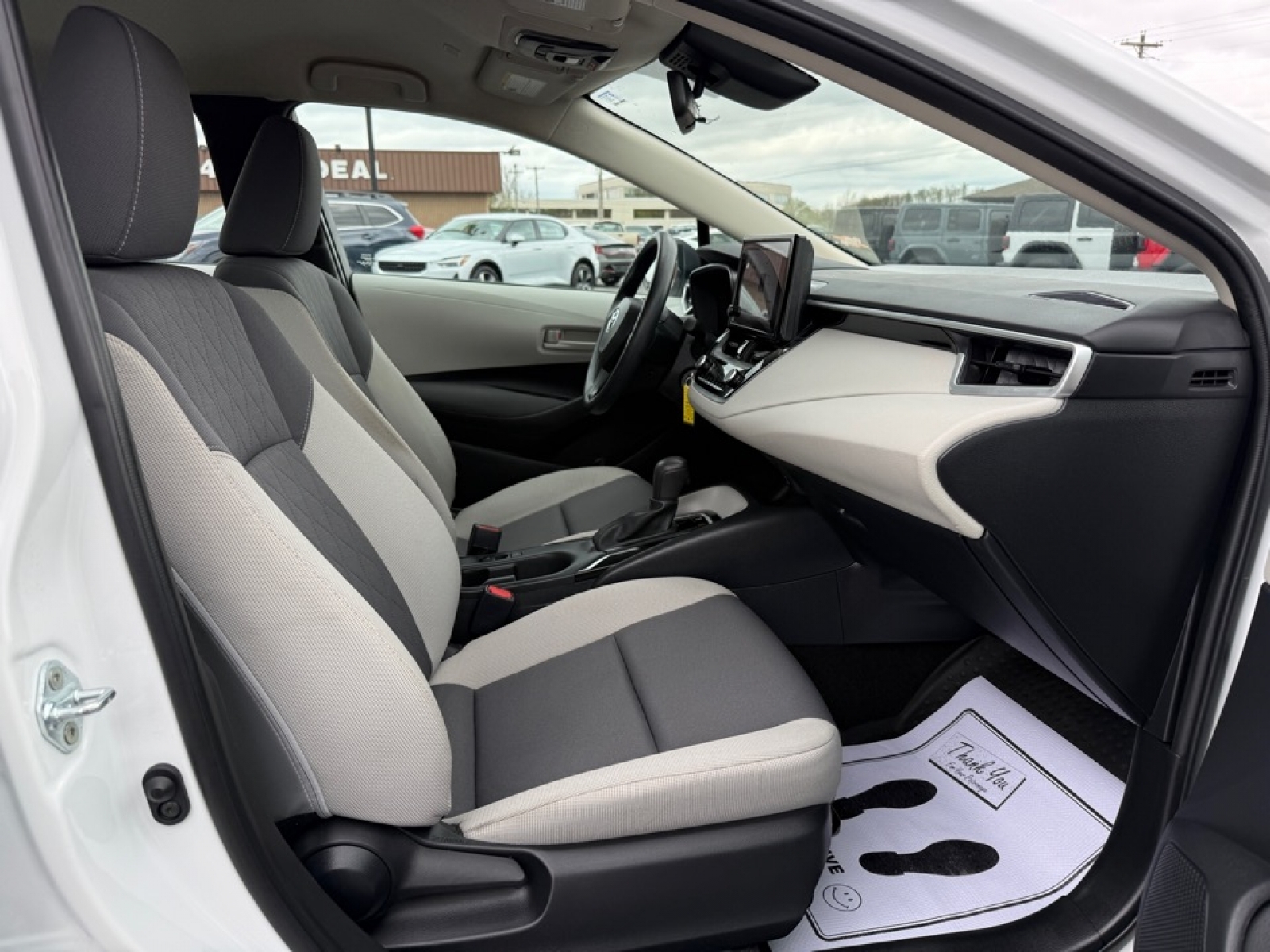 2023 Toyota Corolla LE, 39680, Photo