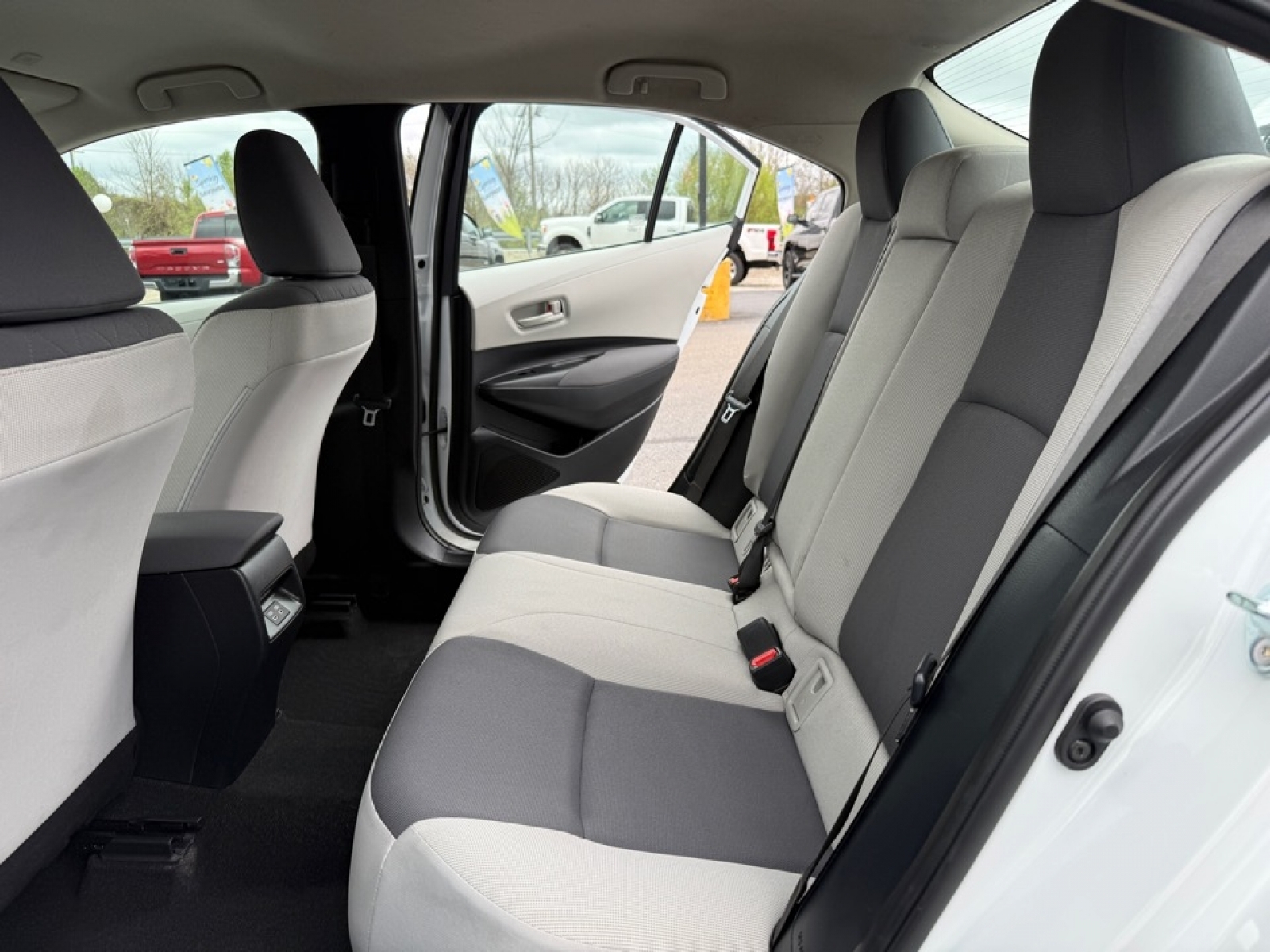 2023 Toyota Corolla LE, 39680, Photo