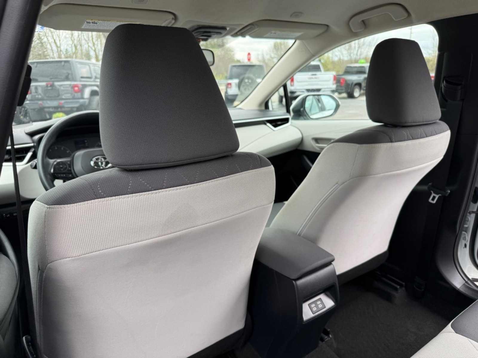 2023 Toyota Corolla LE, 39680, Photo