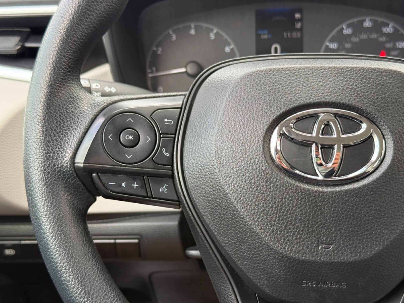 2023 Toyota Corolla LE, 39680, Photo