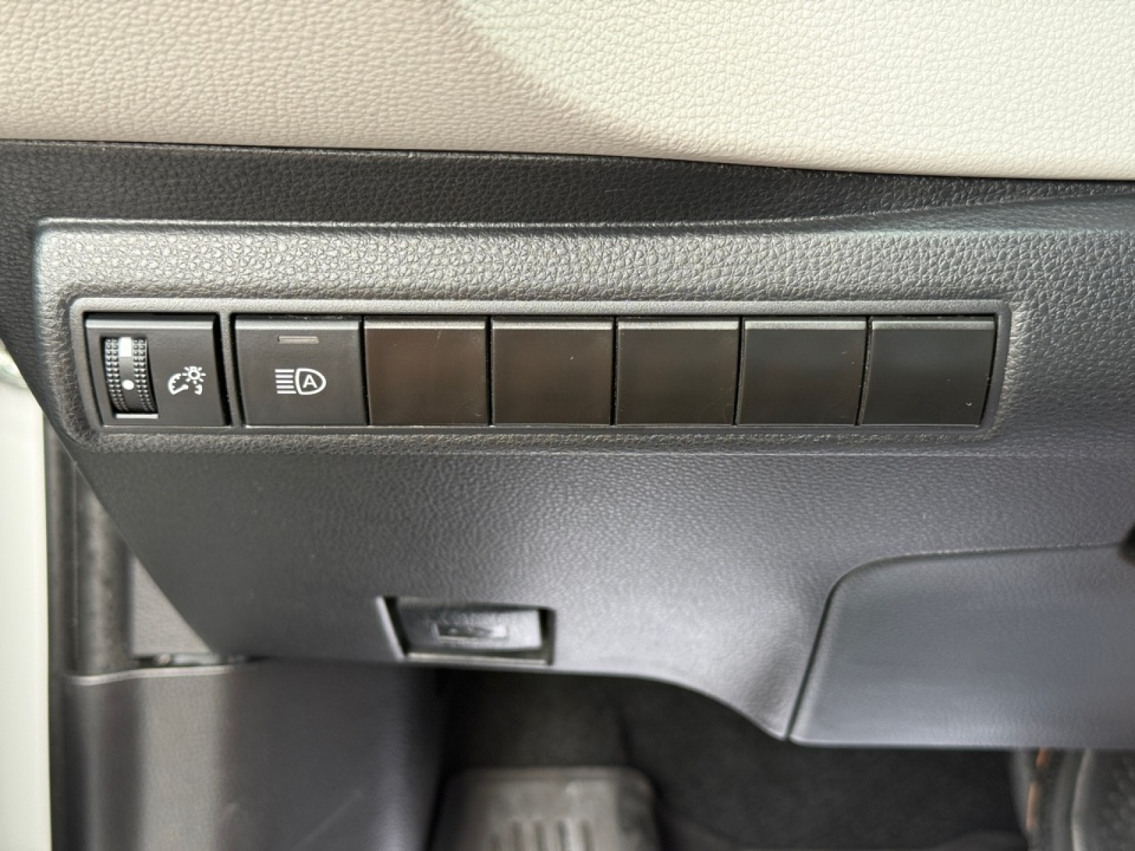 2023 Toyota Corolla LE, 39680, Photo