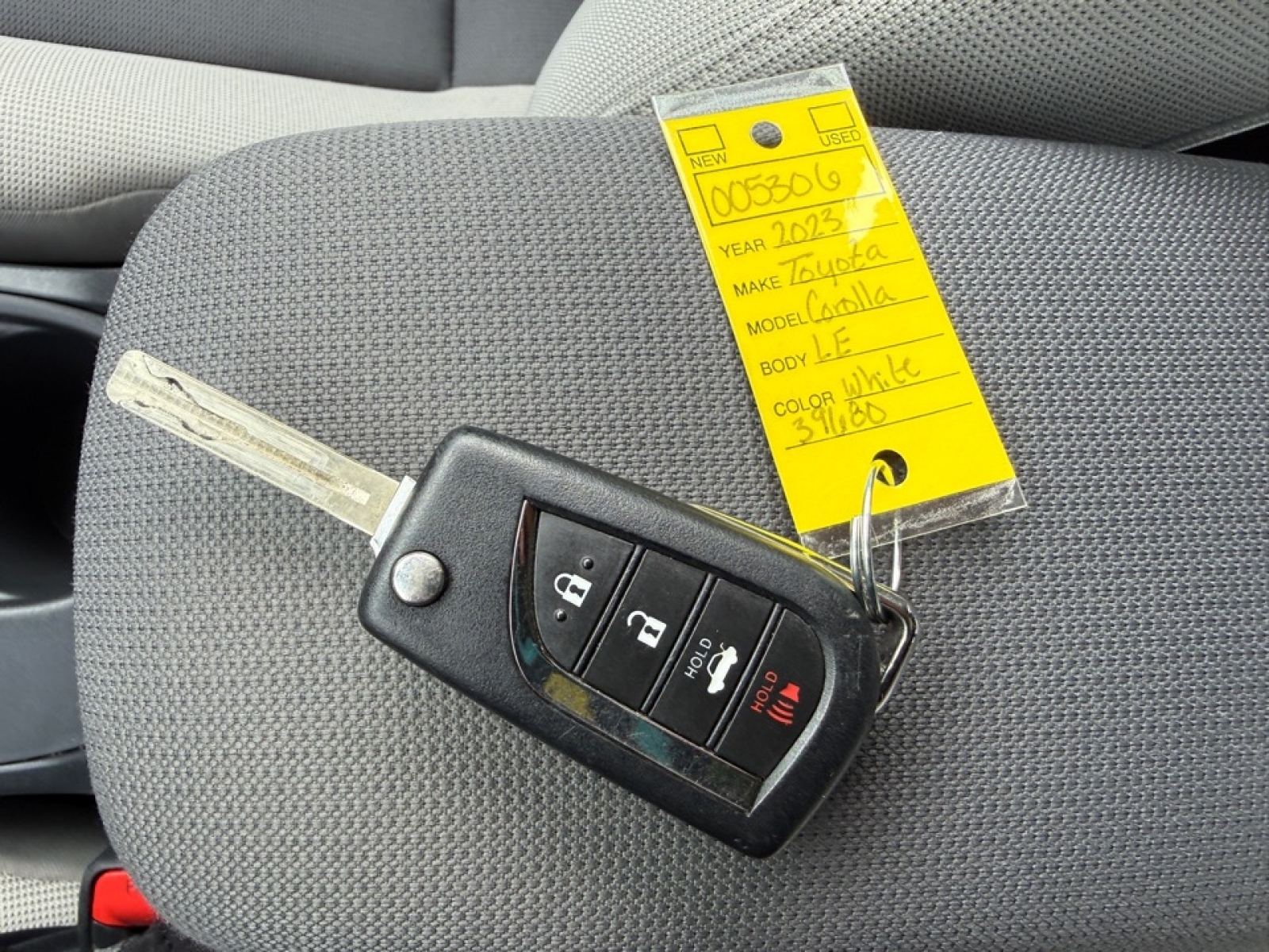 2023 Toyota Corolla LE, 39680, Photo