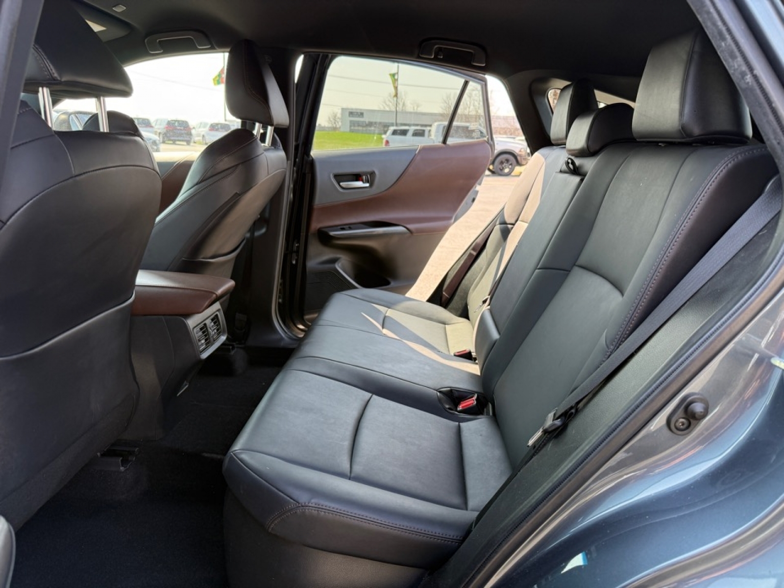 2023 Toyota Venza XLE, 39635, Photo