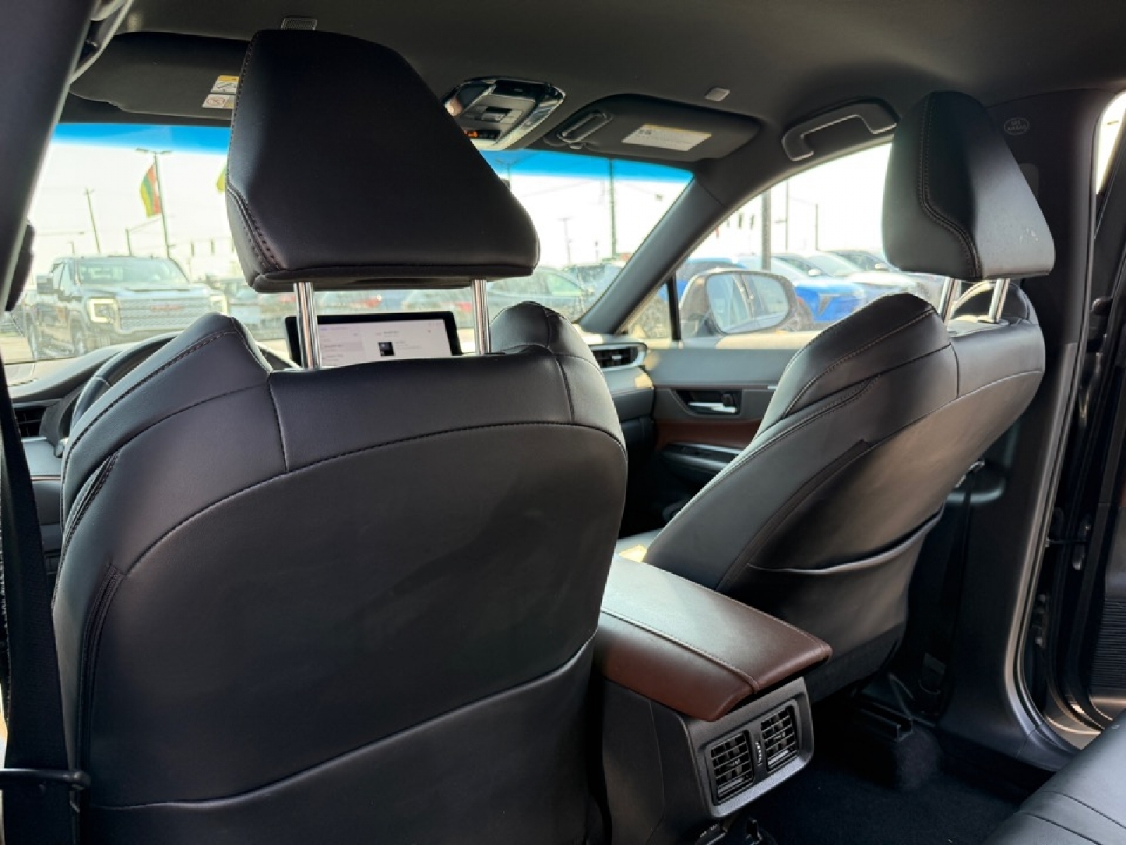 2023 Toyota Venza XLE, 39635, Photo