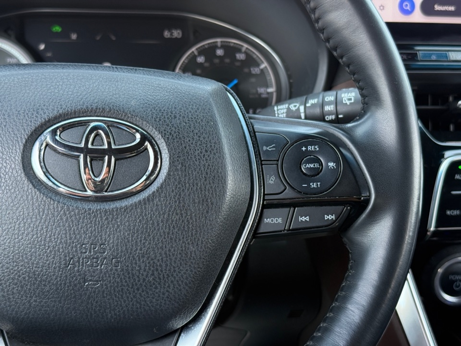 2023 Toyota Venza XLE, 39635, Photo