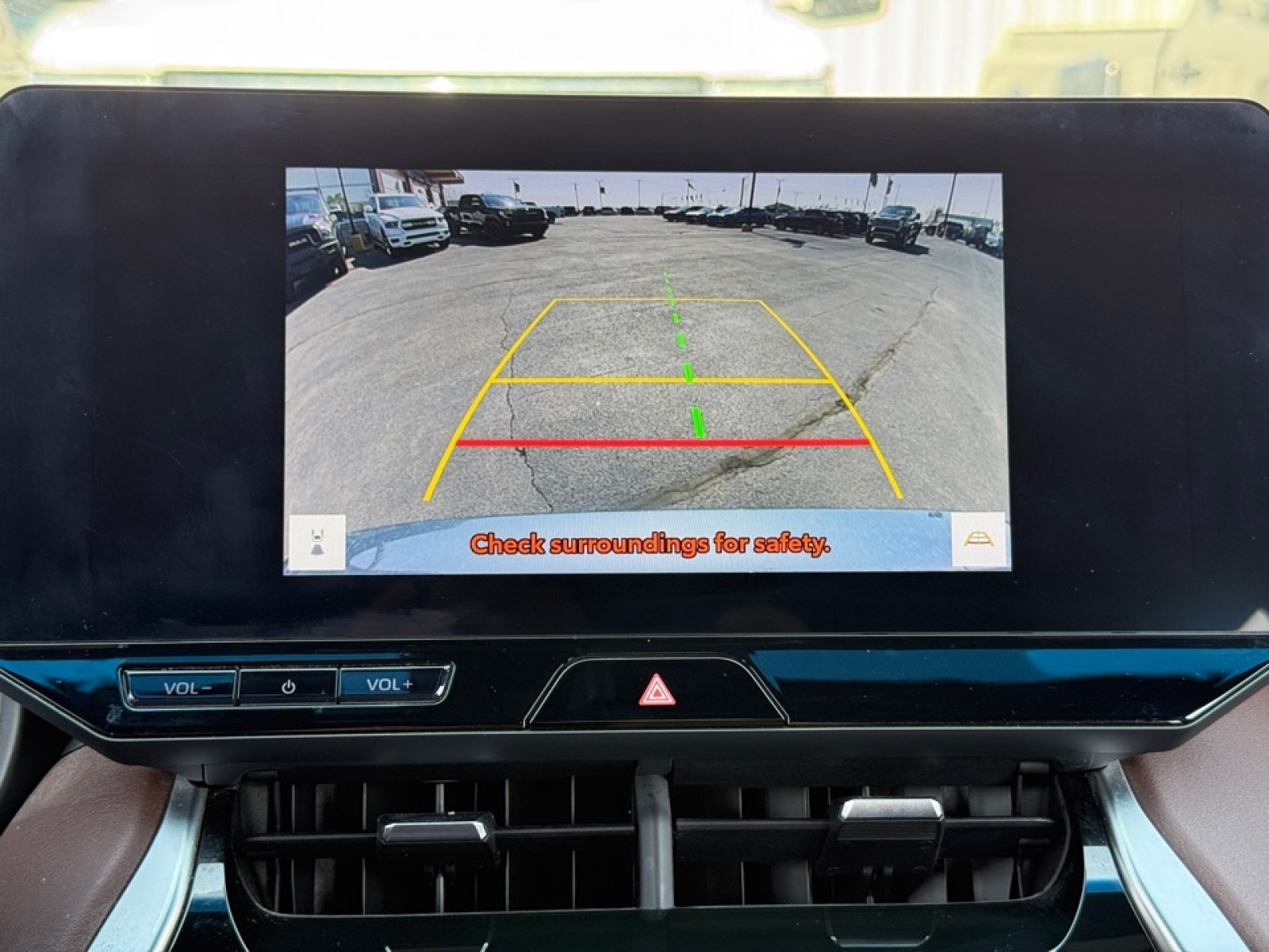 2023 Toyota Venza XLE, 39635, Photo