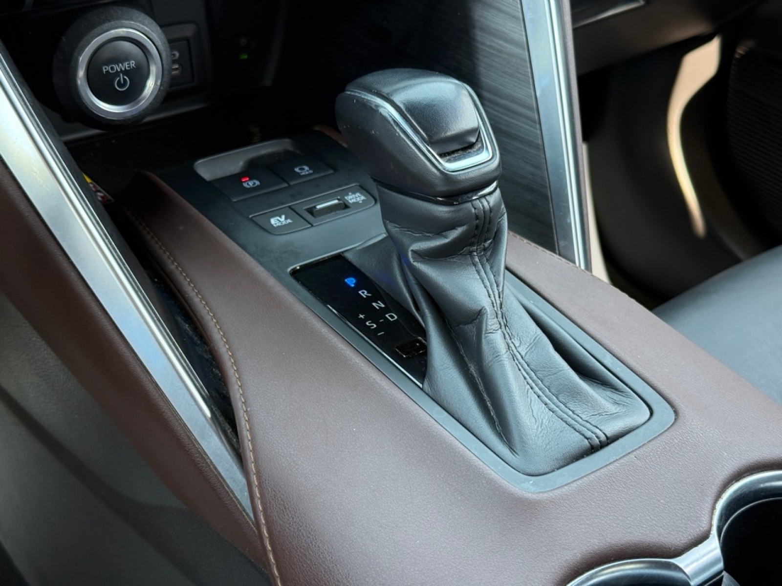 2023 Toyota Venza XLE, 39635, Photo