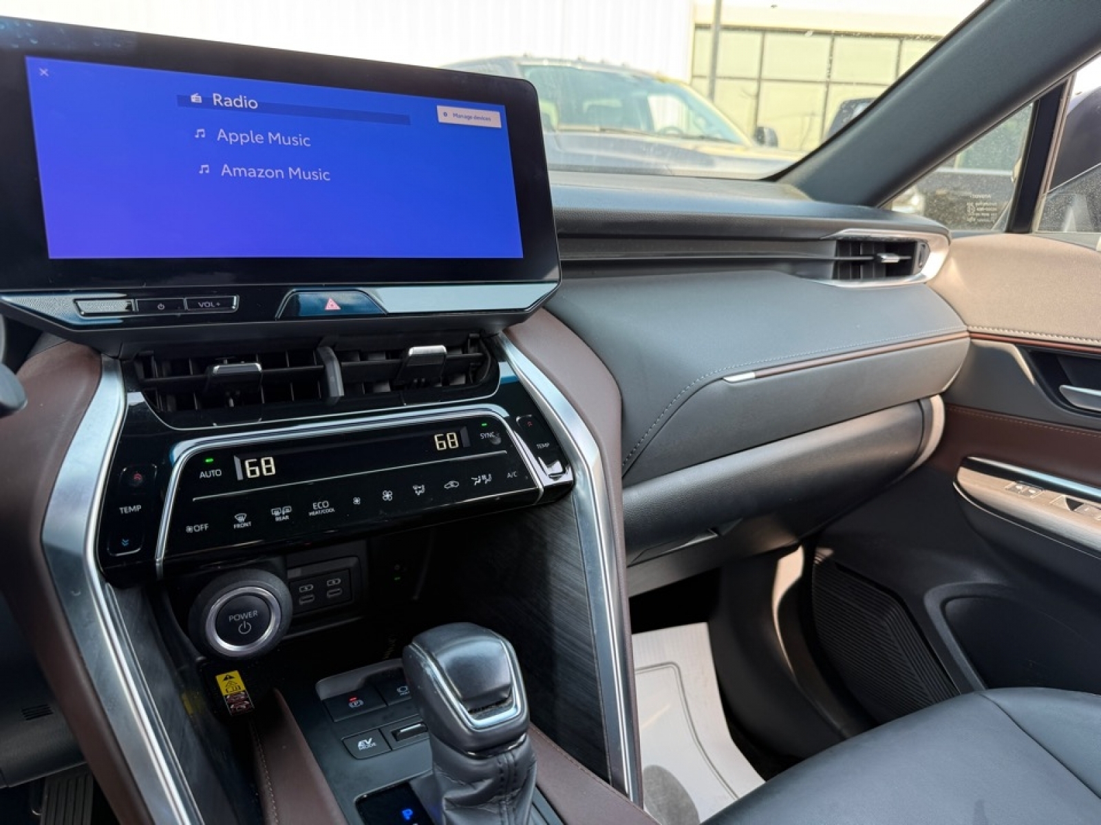 2023 Toyota Venza XLE, 39635, Photo