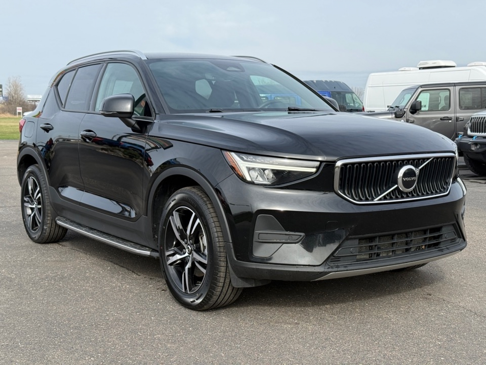 2023 Volvo XC40 B5 Core, 39638, Photo